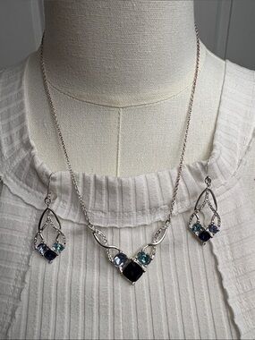 Silver-Tone Blue & Teal Gem Necklace and Earrings Set